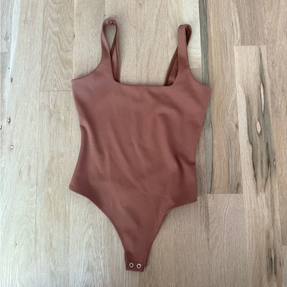 Good American SCUBA MODERN TANK BODYSUIT Size 1 - Picture 2 of 4